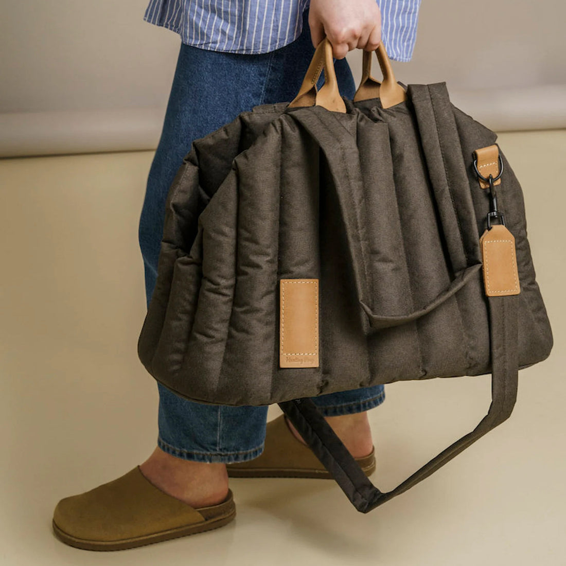 Lightweight Waterproof Pet Travel Carrier Fashion Handbag Bag